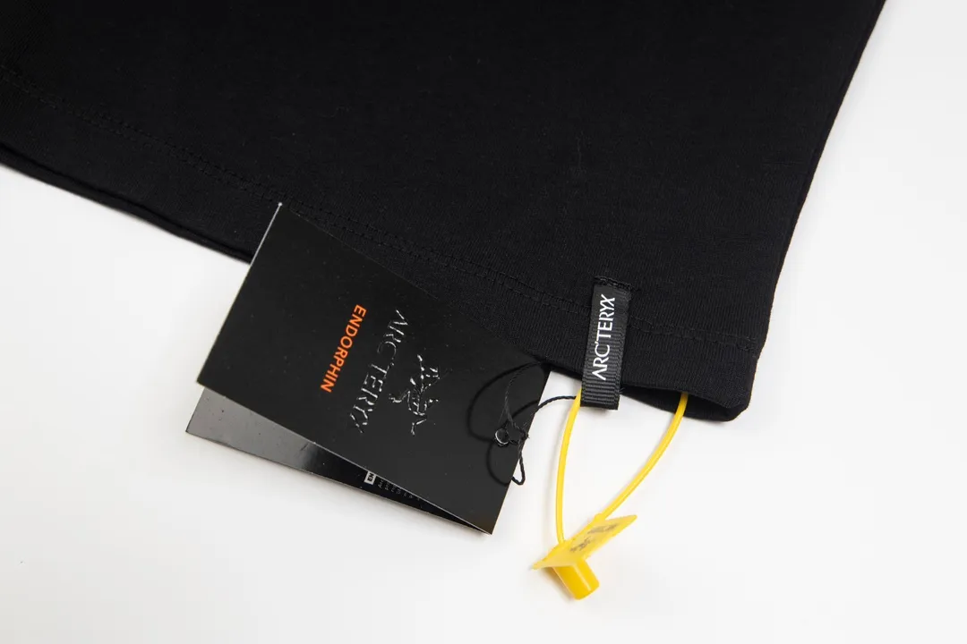 【 Quality】 Arc’teryx 𝟮𝟰𝘀𝘀 🐦 T ， ， ， OS Premium 32S g Quality ： ：White Black Size：XS S M L